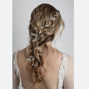 Ulyana Aster Vivian Hair Accessory
